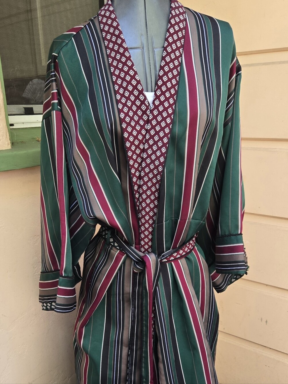 Vintage Victoria's Secret Striped Paisley Elegant Full Length Robe - Picture 2 of 7